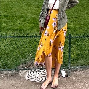 Le Lis Yellow Floral Dress